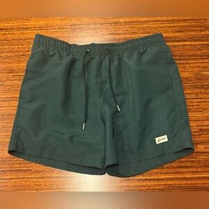 Bather SOLID PINE Green SWIM TRUNK
Size Large GUC